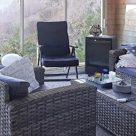 8 Person In Lyngdal-by Traum Lyngdal