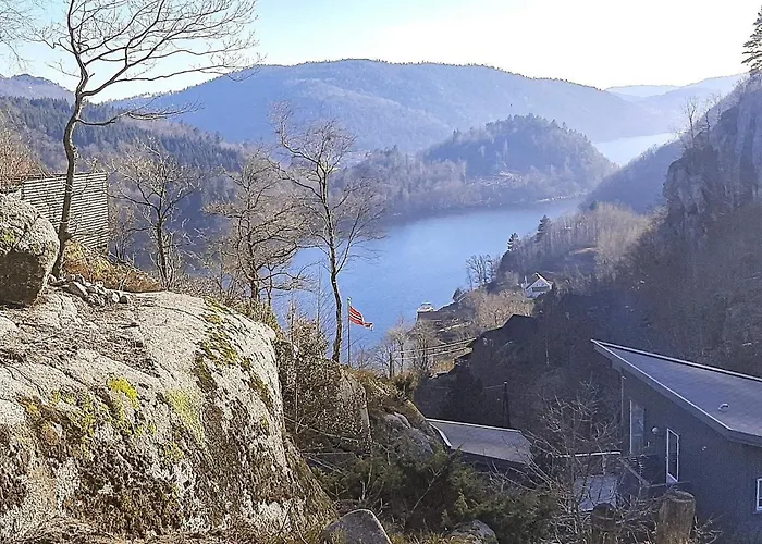 8 Person In Lyngdal-by Traum Lyngdal