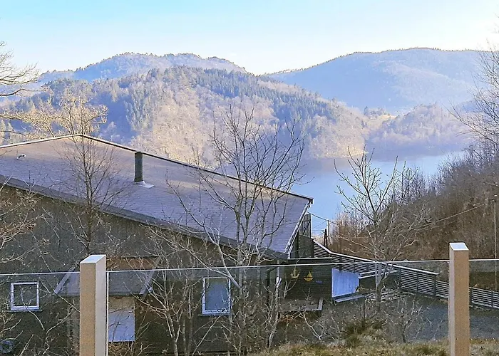 8 Person In Lyngdal-by Traum *